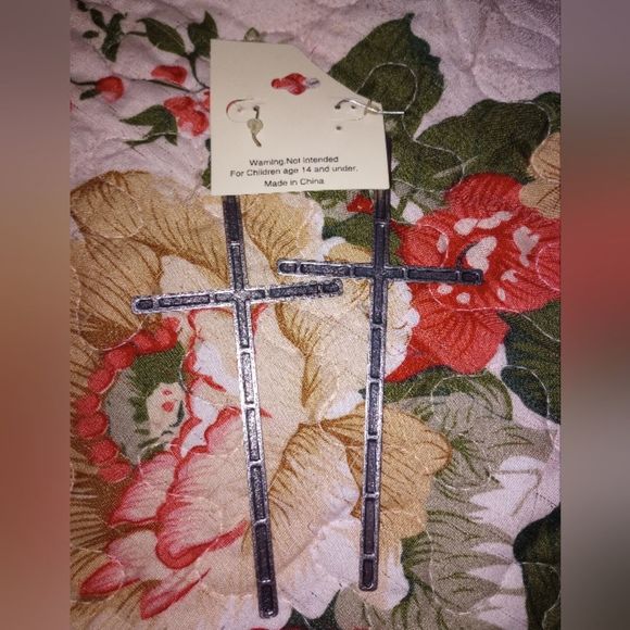 Marysol Large Silver Cross Earrings 4.75 in NWT - Picture 2 of 2